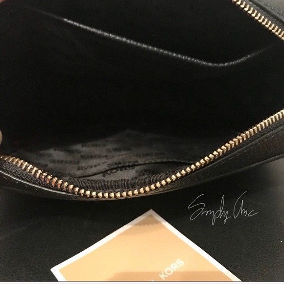 NWT authentic MK genuine pebble leather crossbody - Picture 7 of 8